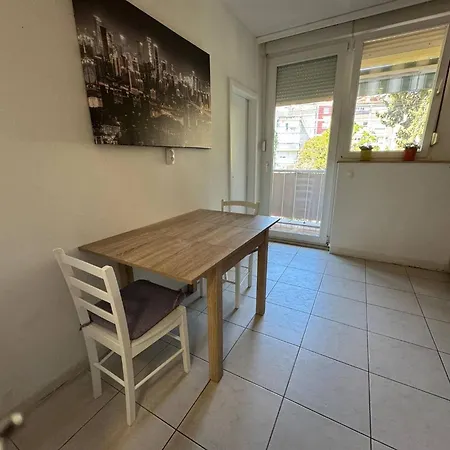Large 3br In The Center 5bd Lejlighed