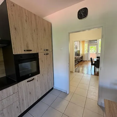 Large 3br In The Center 5bd Lejlighed *